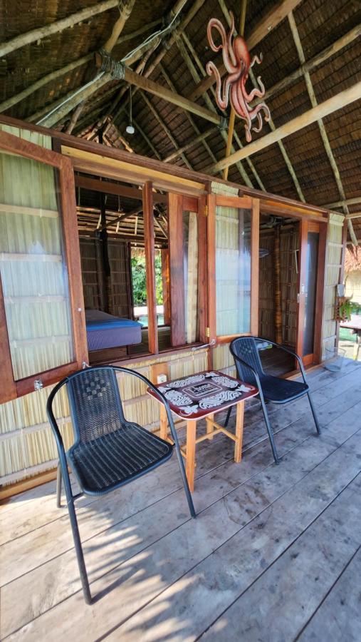 Terimakasih Homestay Pulau Mansuar エクステリア 写真